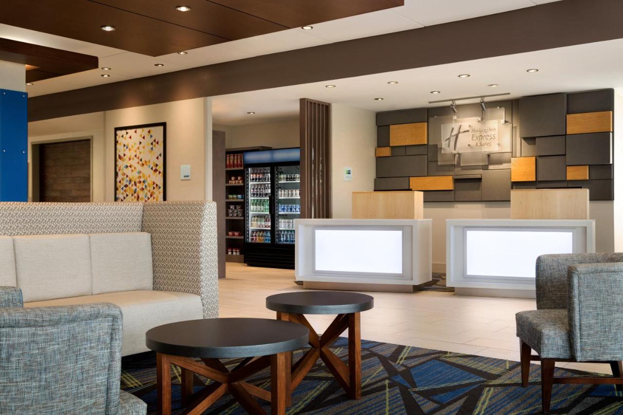 Holiday Inn Express & Suites - Milwaukee West Allis By Ihg Exterior foto